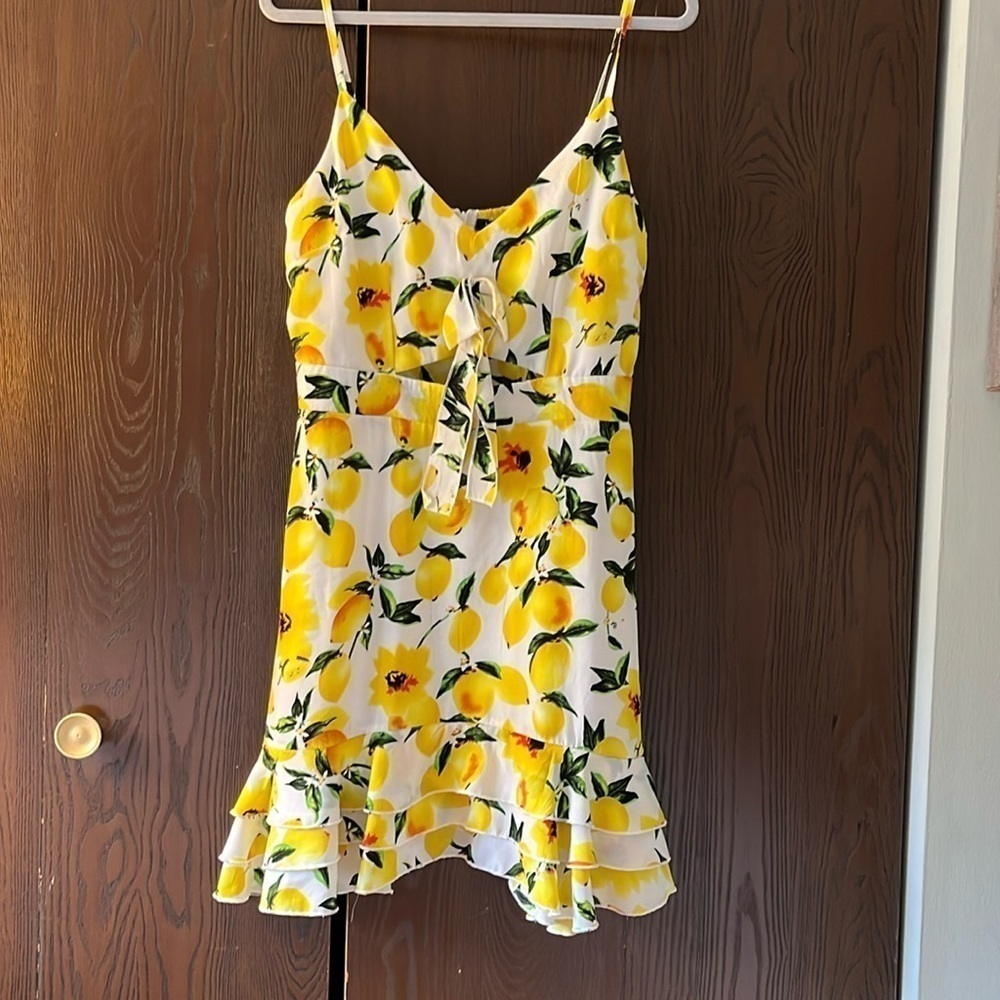 Boohoo spaghetti strapped white dress with lemons. Size 12 NWOT